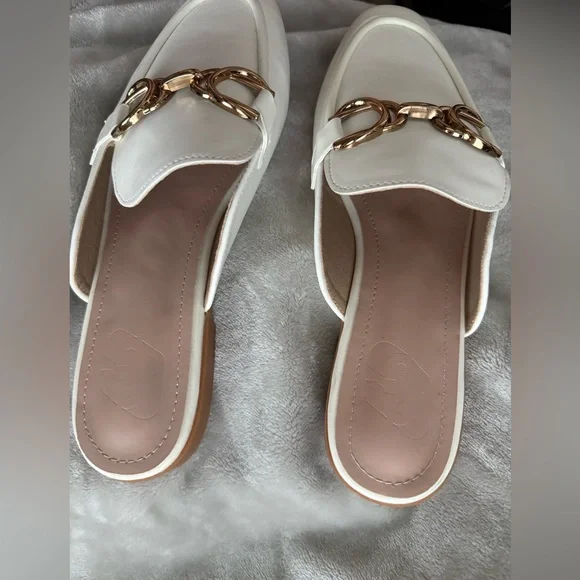 White loafers - Picture 2 of 4